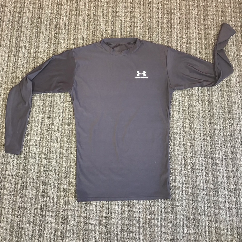 Under Armour active wear blouse base layer